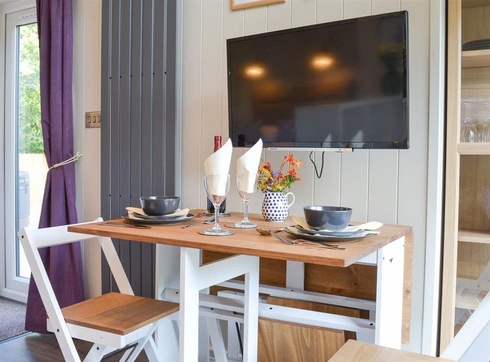 Delightful dining area at Curlew Lodge, 