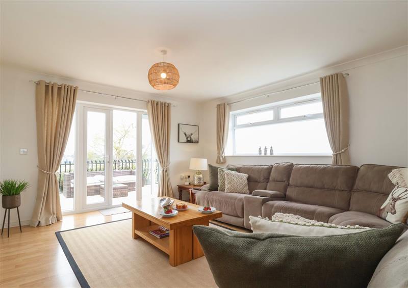 The living area at Walnut House, Oulton Broad near Lowestoft
