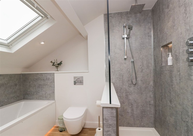The bathroom at Wansfell Nook, Ambleside
