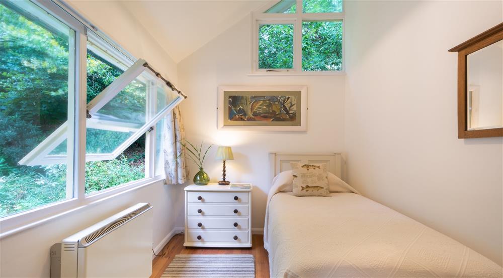 The single bedroom at Warcleave Cottage in Newton Abbot, Devon
