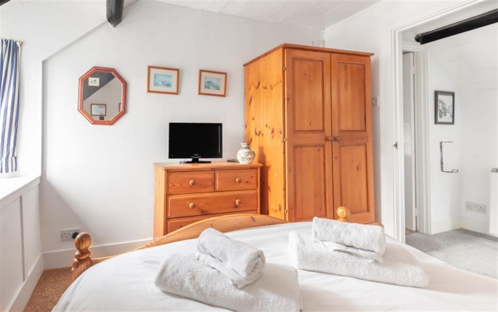 Double bedroom (photo 3) at Warren Cottage in Polperro