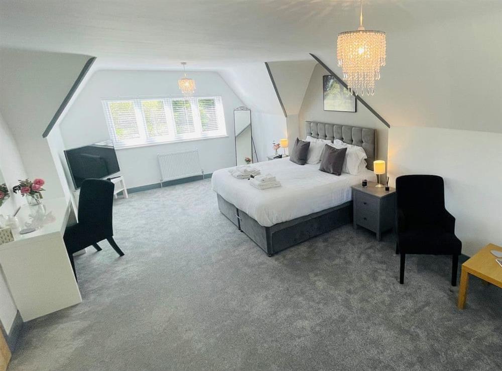 Double bedroom (photo 4) at Warren House Retreat in Maldon, Essex
