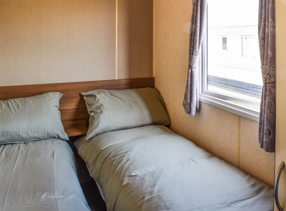 Twin bedroom