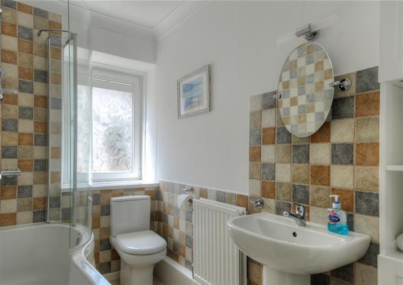 The bathroom at Waterloo Place, Charmouth