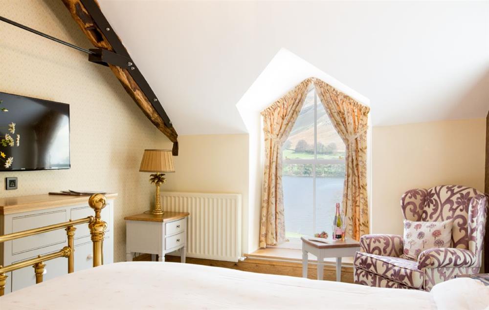 First floor: Boredale has a 5' king size bed with Vispring Elite mattress and en-suite natural black stone shower room with monsoon and raindrop showers, a Lake View balcony and private access to Waternook's Spa and Wellness Sanctuary (photo 3)