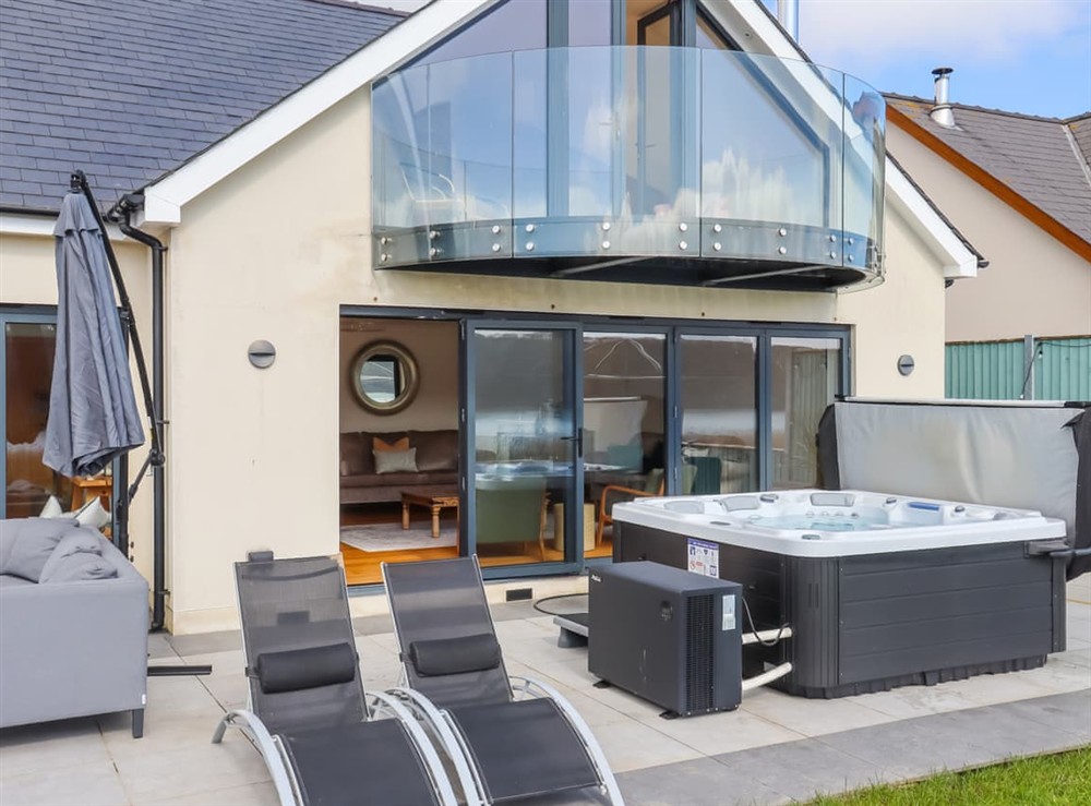 Hot tub at Waters Edge in Burton, near Milford Haven, Dyfed