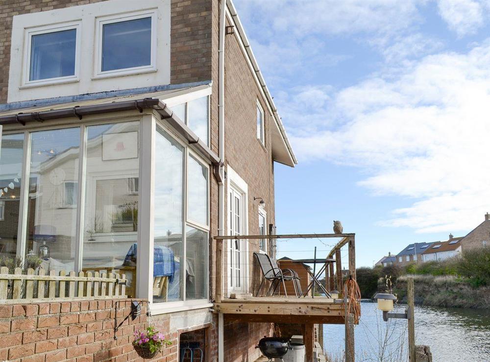 Attractive waterside holiday home at Waters Edge Holiday Home in Beadnell, Northumberland