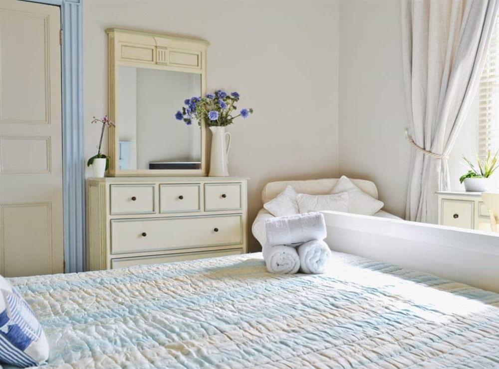 Double bedroom (photo 4) at Water’s Edge in Instow, Bideford, Devon., Great Britain