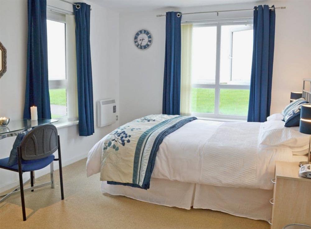 Double bedroom at Waters Edge in Llanelli, Dyfed