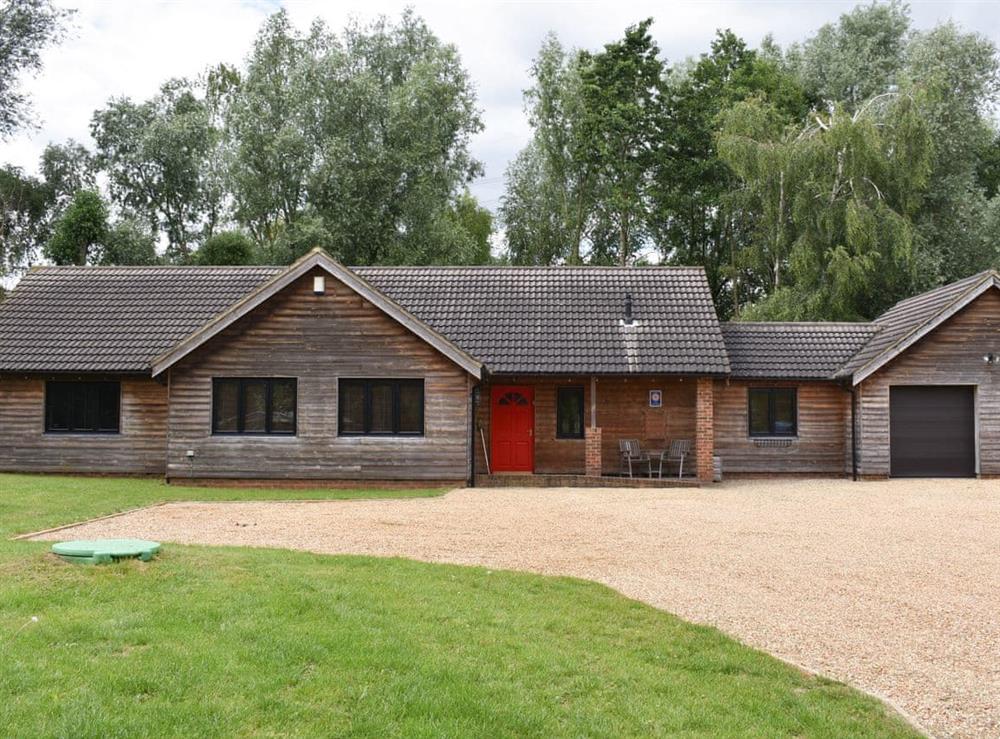 Stunning holiday home at Waters Edge in Pentney, near Kings Lynn, Norfolk