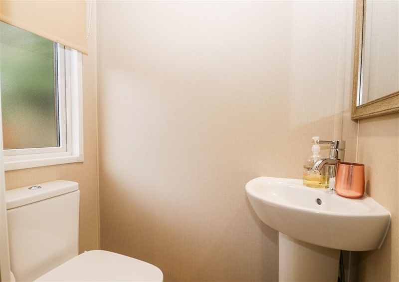 The bathroom at Waters Reach, White Cross Bay Holiday Park near Troutbeck Bridge