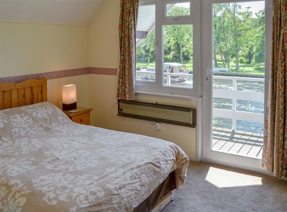 Comfortable double bedroom at Watersedge in Norwich, Norfolk