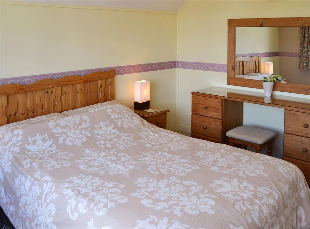 Comfy double bedroom at Watersedge in Norwich, Norfolk