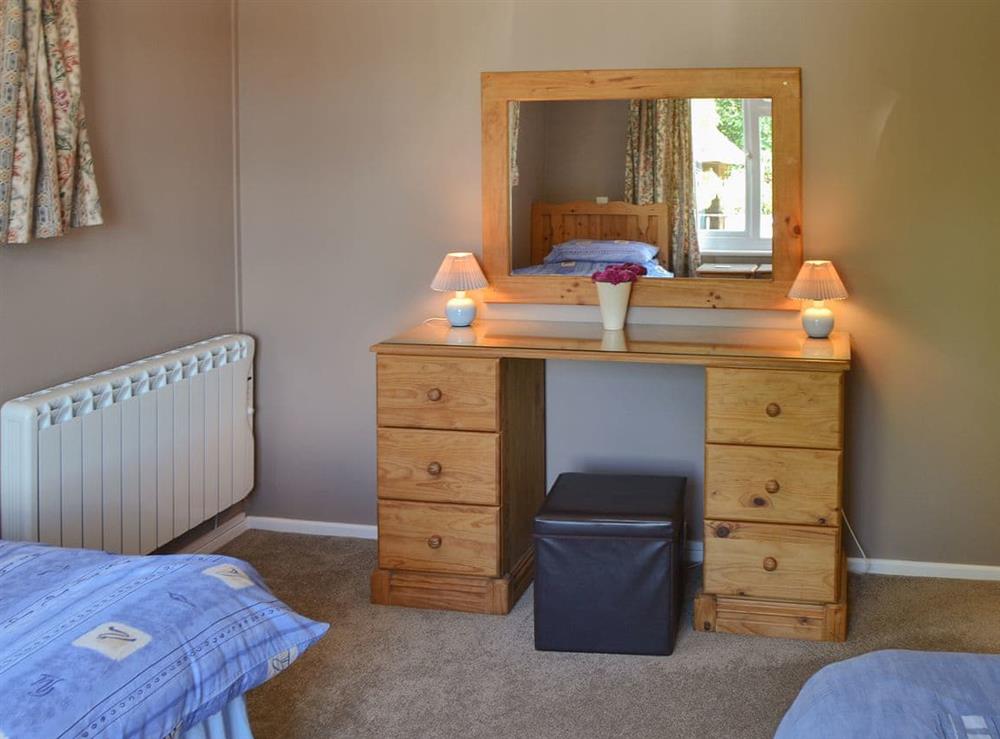 Twin bedroom (photo 2) at Watersedge in Norwich, Norfolk