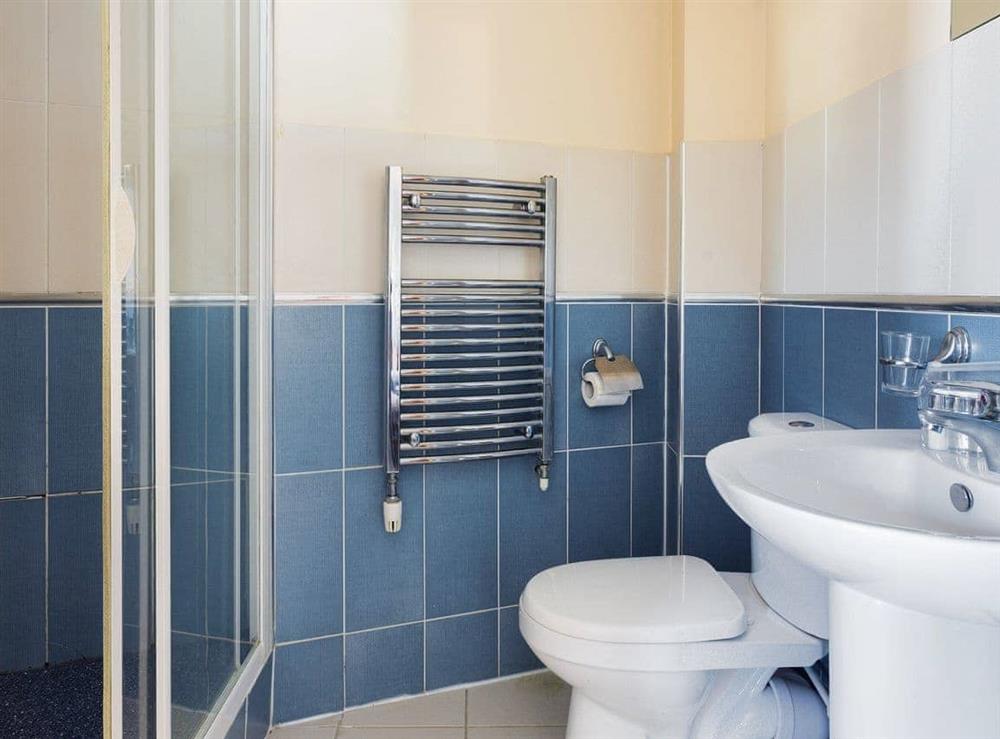 En-suite shower room (photo 2) at Waterside in Wroxham, Norwich., Norfolk