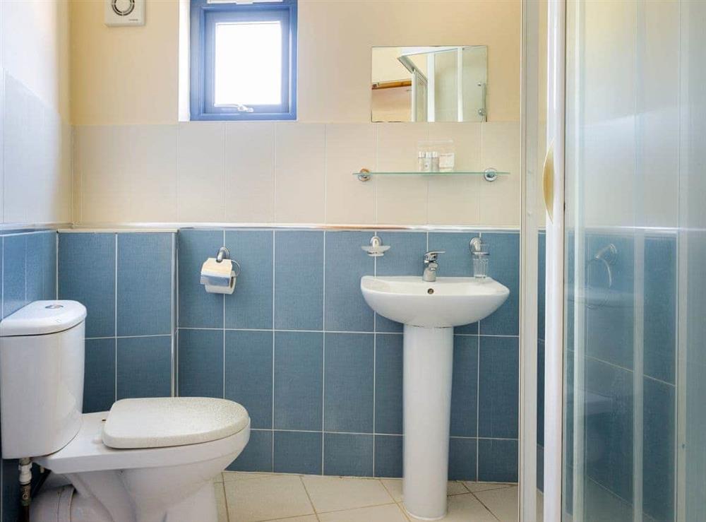 En-suite shower room (photo 3) at Waterside in Wroxham, Norwich., Norfolk