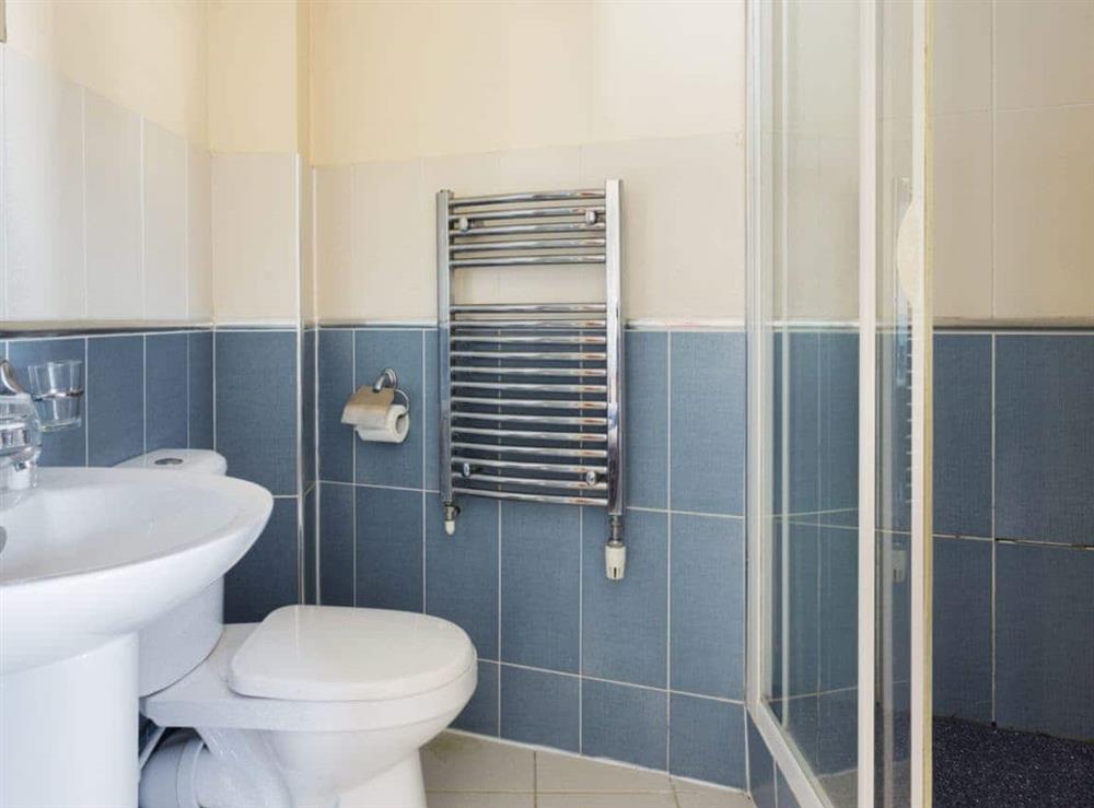 En-suite shower room (photo 4) at Waterside in Wroxham, Norwich., Norfolk
