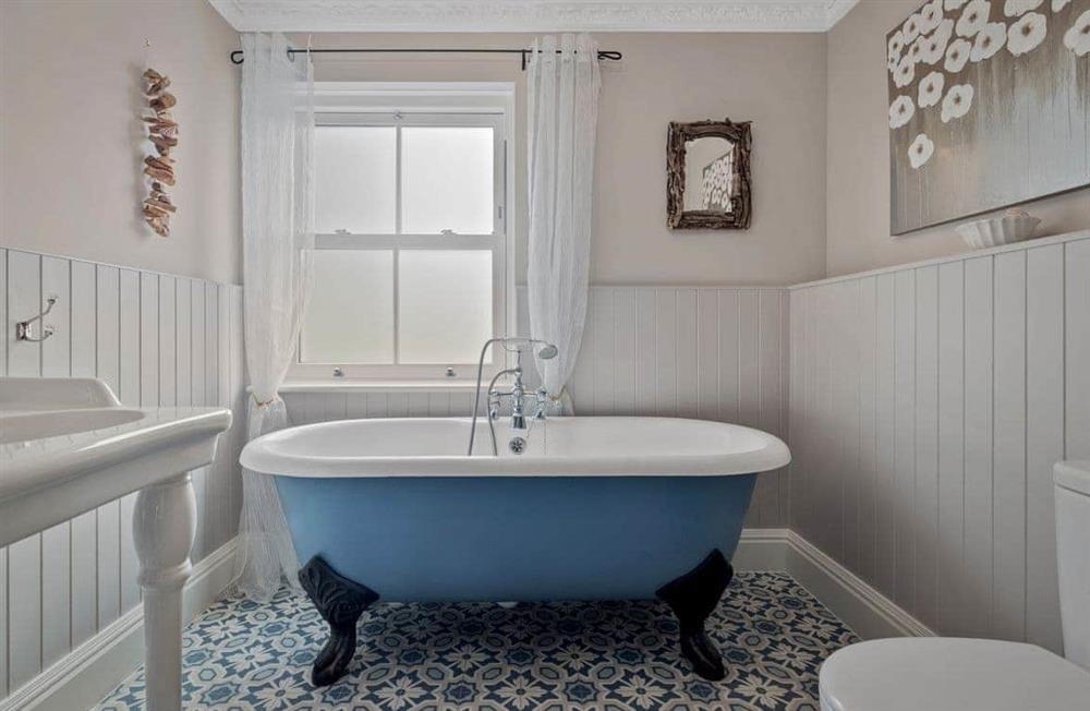 Bathroom (photo 4) at Waterway Court in Neyland, Pembrokeshire, Dyfed