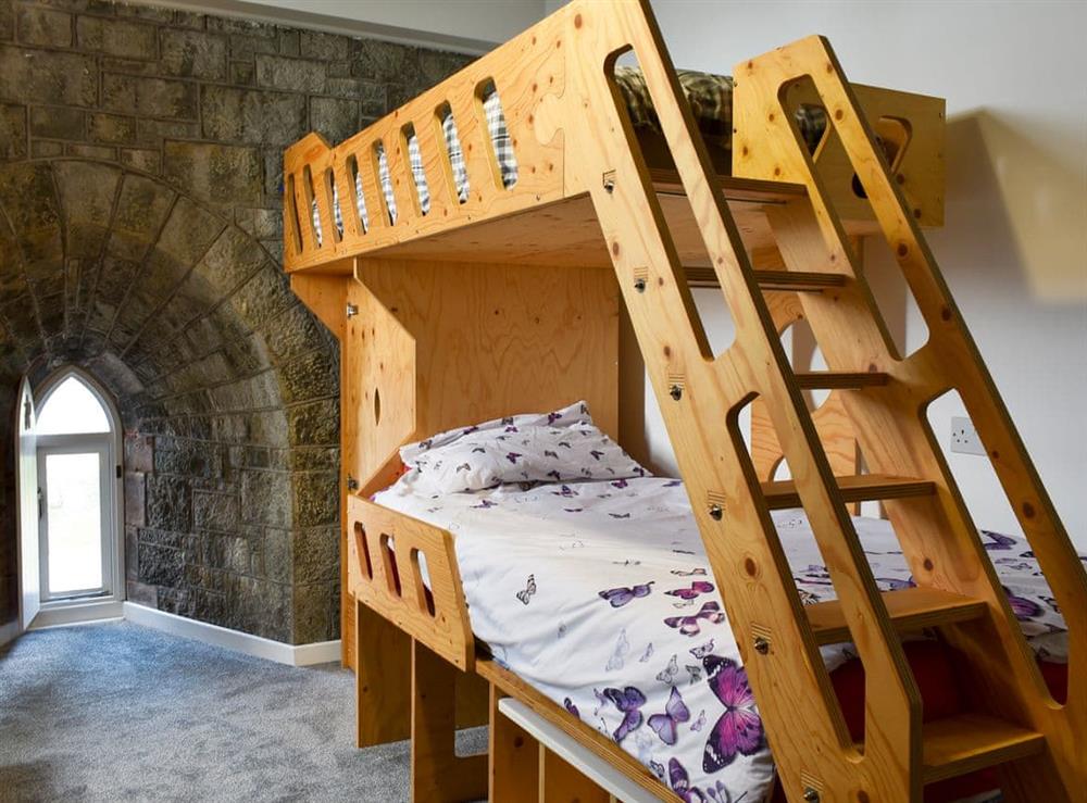 Bunk bedroom at Waterwynch in Criccieth, Gwynedd