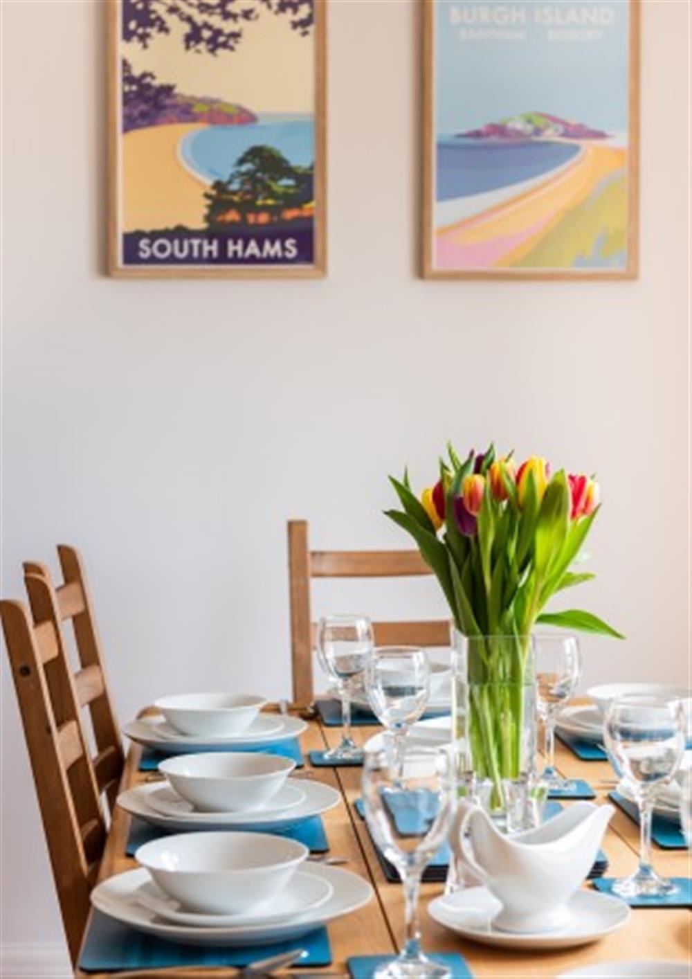 Dining room at Wavelet in Challaborough