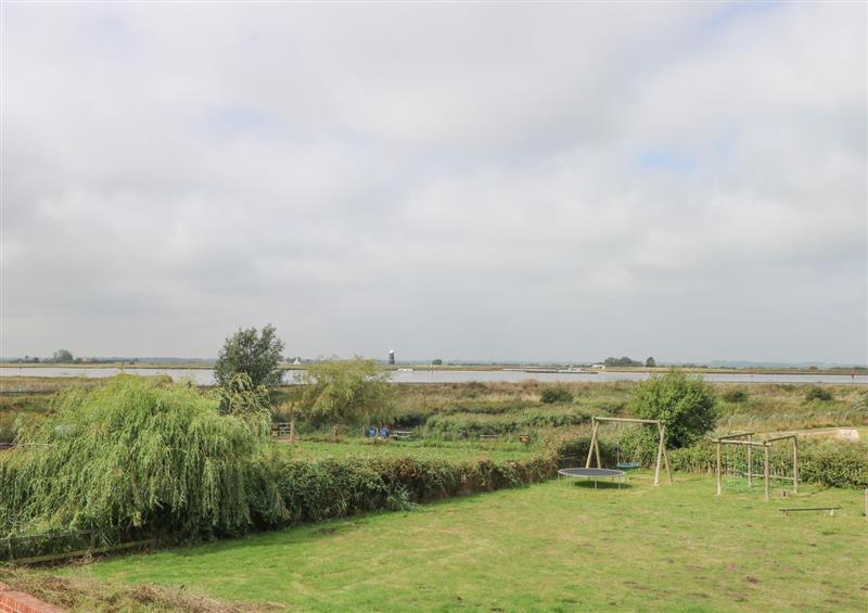 The setting of Waveney View Cottage