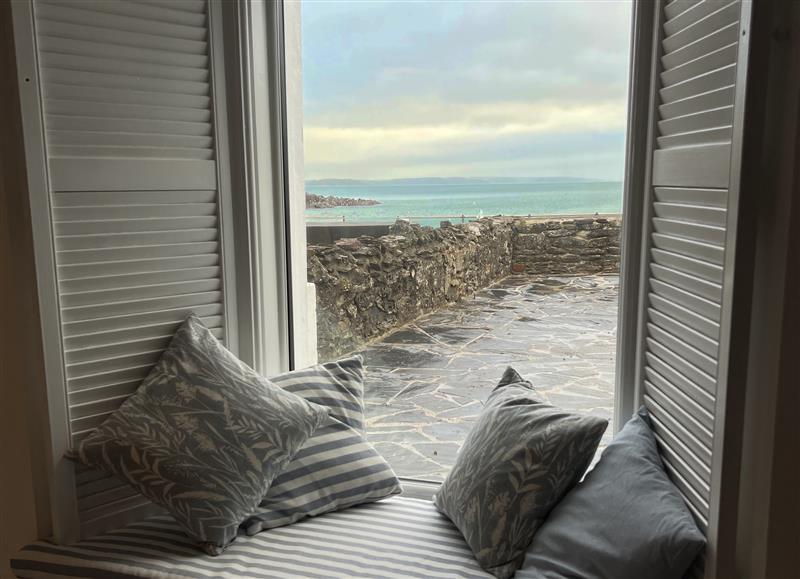 Relax in the living area (photo 3) at Waves End, Portmellon near Mevagissey