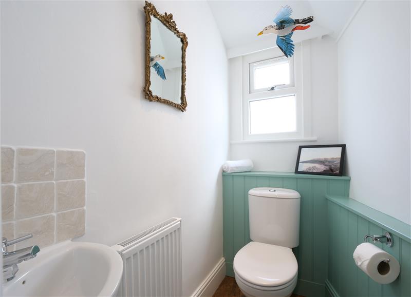 Bathroom at Waves End, St Ives