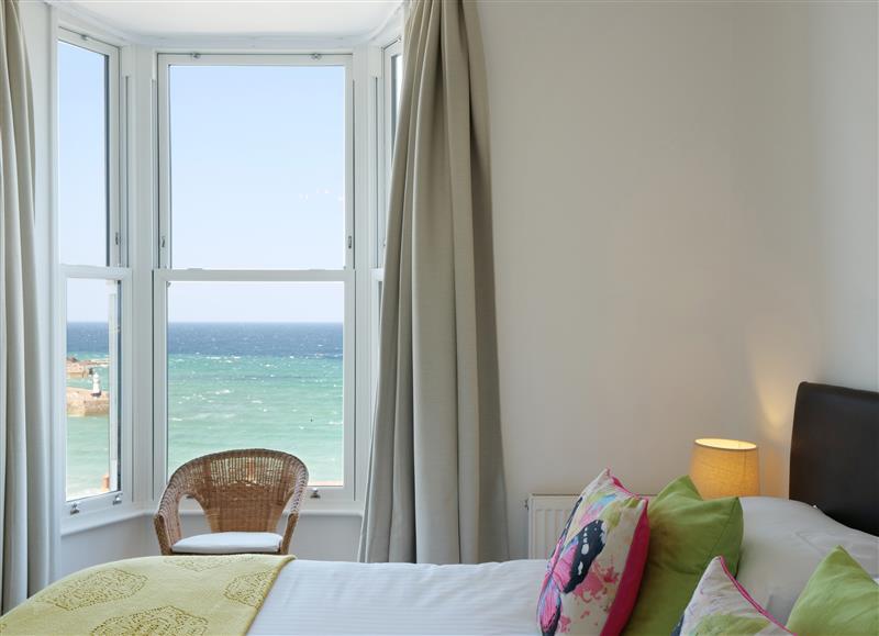 This is a bedroom at Waves End, St Ives