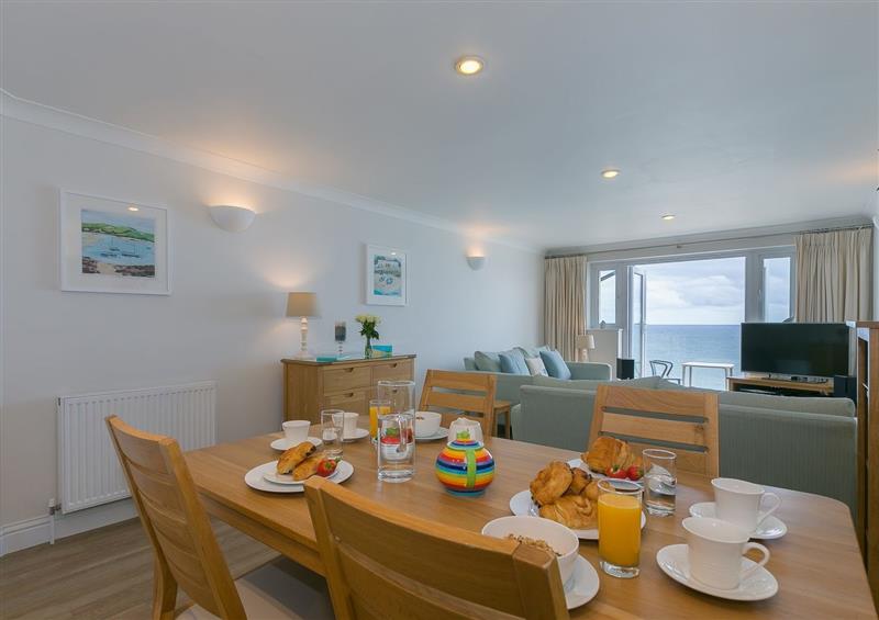 Relax in the living area at Wavetop, Carbis Bay