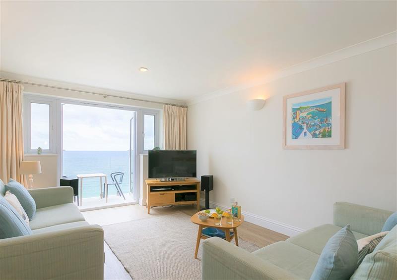 The living room at Wavetop, Carbis Bay