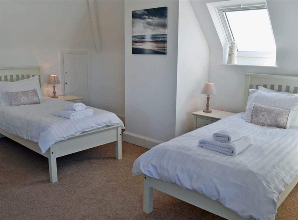 Cosy twin bedroom at Wayside in Beadnell, Northumberland