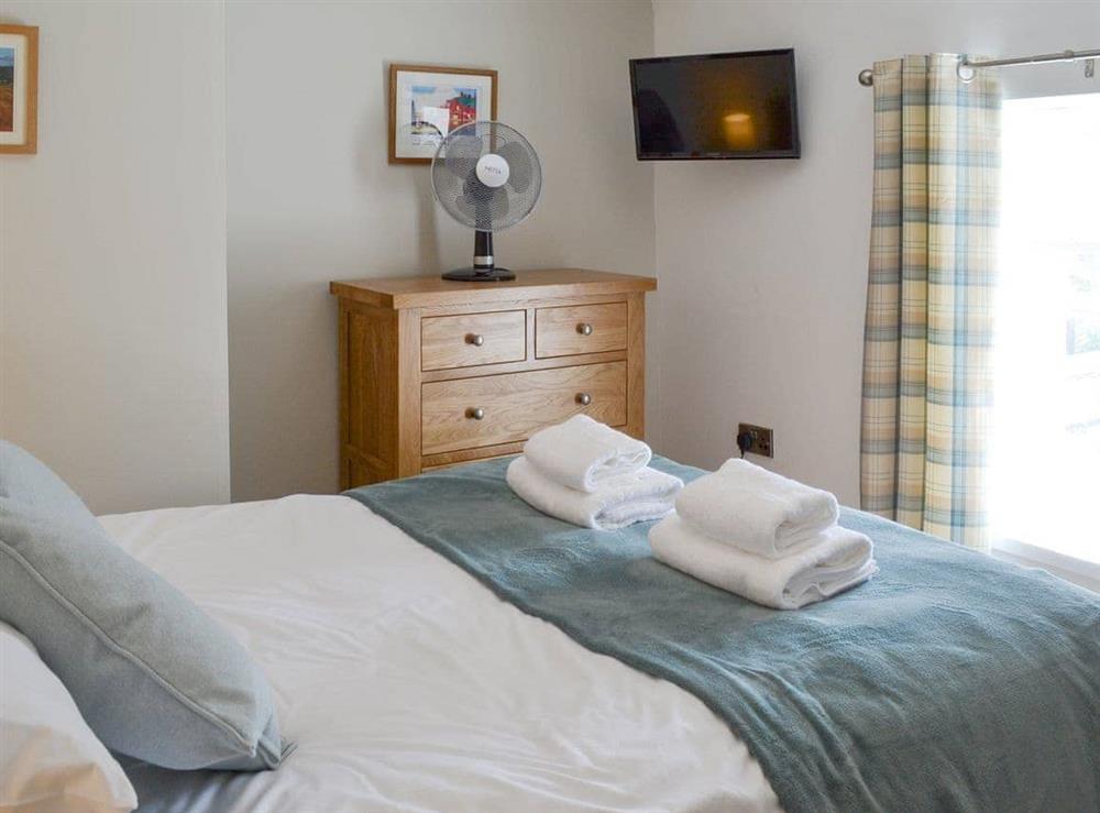 Spacious double bedroom at Weavers Cottage in Pickering, North Yorkshire