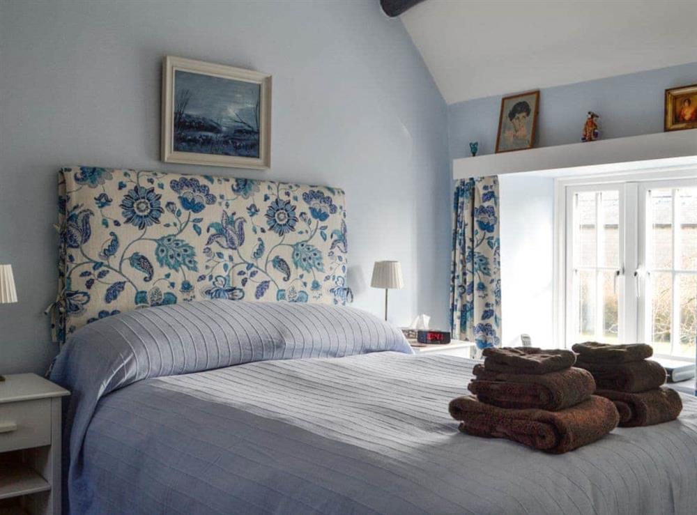 Double bedroom at Weavers Cottage in Stow-on-the-Wold, Gloucestershire