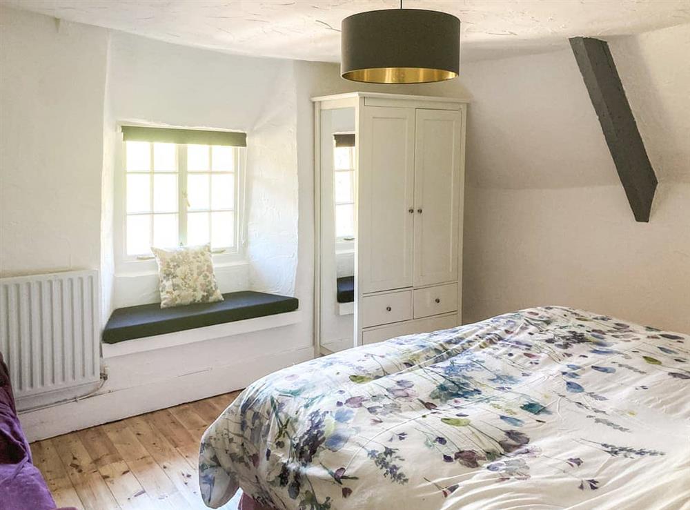 Double bedroom (photo 5) at Weavers Cottage in Torquay, Devon