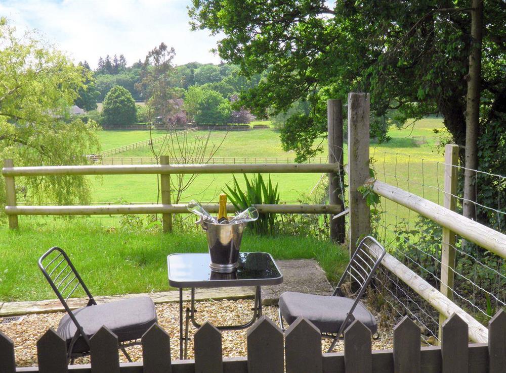 Charming outdoor dining area at Weavers Lodge in North Gorley, near Fordingbridge, Hampshire
