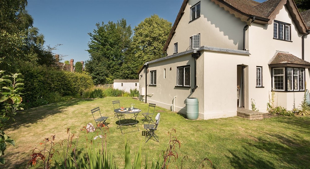 The exterior of Welbeck Cottage, Sheffield Park and Gardens, East Sussex (photo 3) at Welbeck Cottage in Uckfield, East Sussex