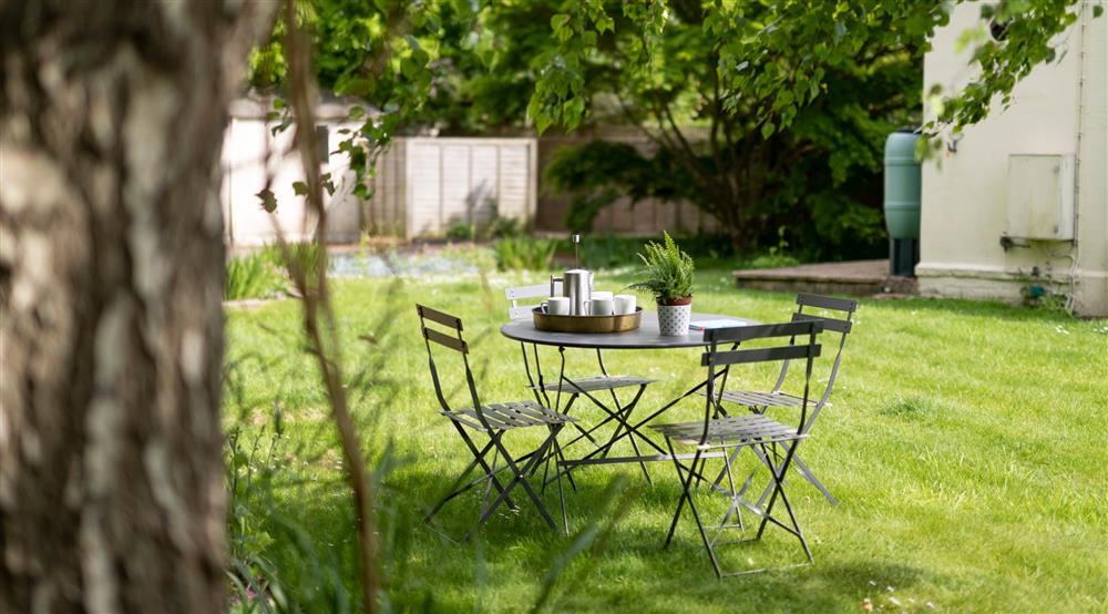 The outdoor seating area at Welbeck Cottage in Uckfield, East Sussex