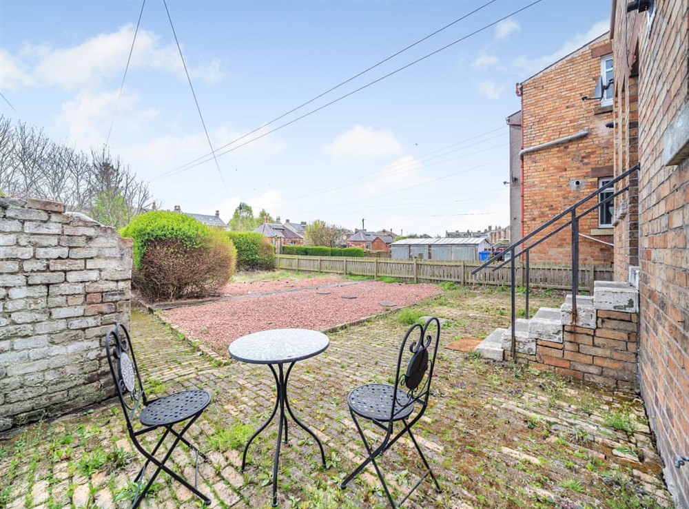 Sitting-out-area at Welbeck Retreat in Troon, Ayrshire