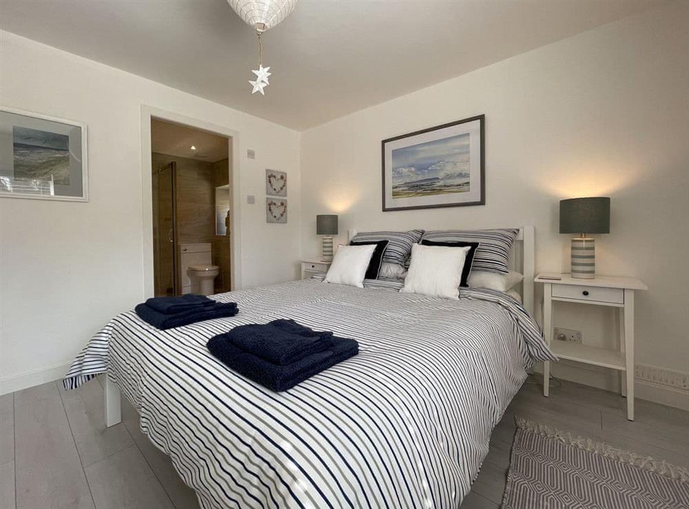 Double bedroom (photo 2) at Well Cottage in Portmahomack, near Dornoch, Ross-Shire