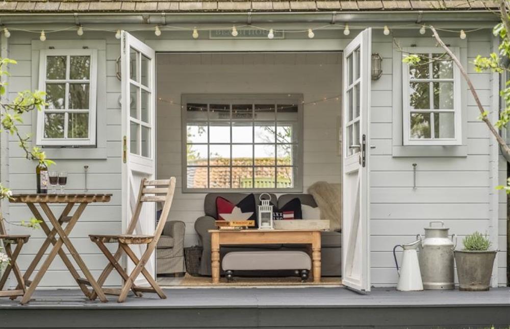 The summerhouse and outdoor furniture to enjoy long summer days