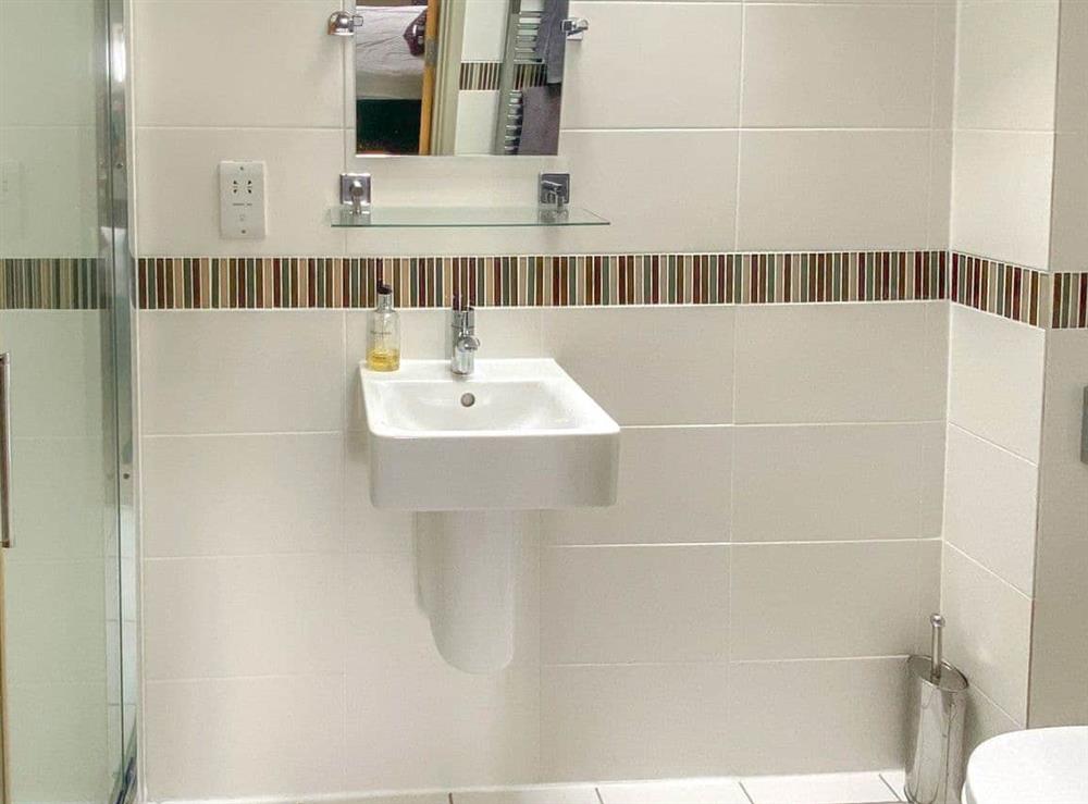 Shower room at Wellesley House in Wells, Somerset