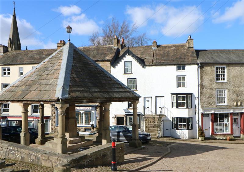 Outside Wellhope View Cottage