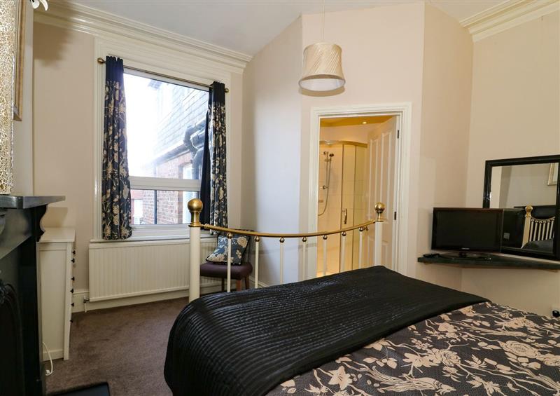 Bedroom (photo 2) at Wellington House, Bridlington