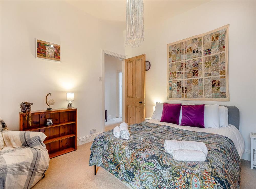 Double bedroom (photo 4) at Wellington Street in Matlock, Derbyshire