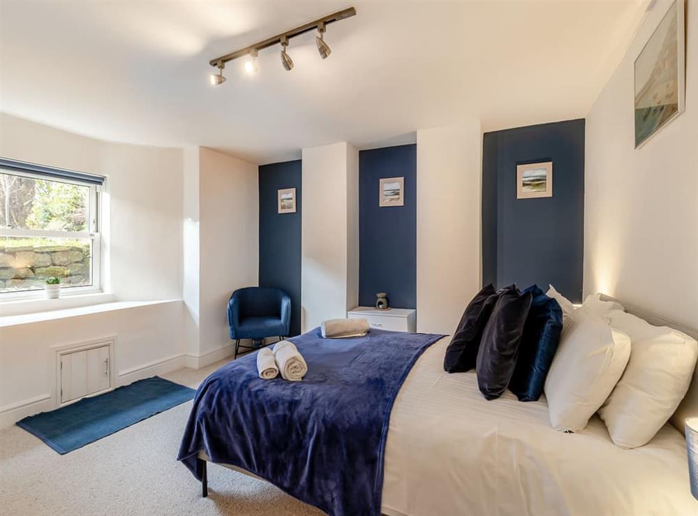 Double bedroom (photo 9) at Wellington Street in Matlock, Derbyshire