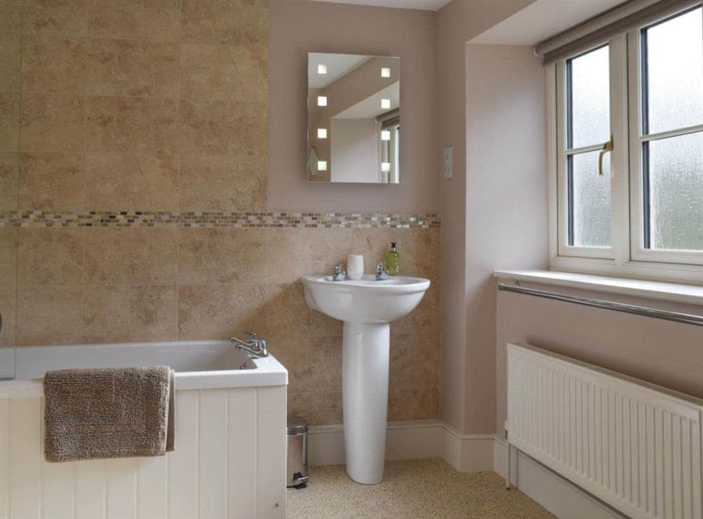 Light and airy bathroom at Wells Cottage in Hook Norton, near Chipping Norton, Oxfordshire