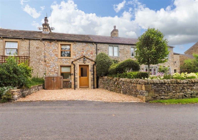 Outside at Welly Bob Cottage, Airton