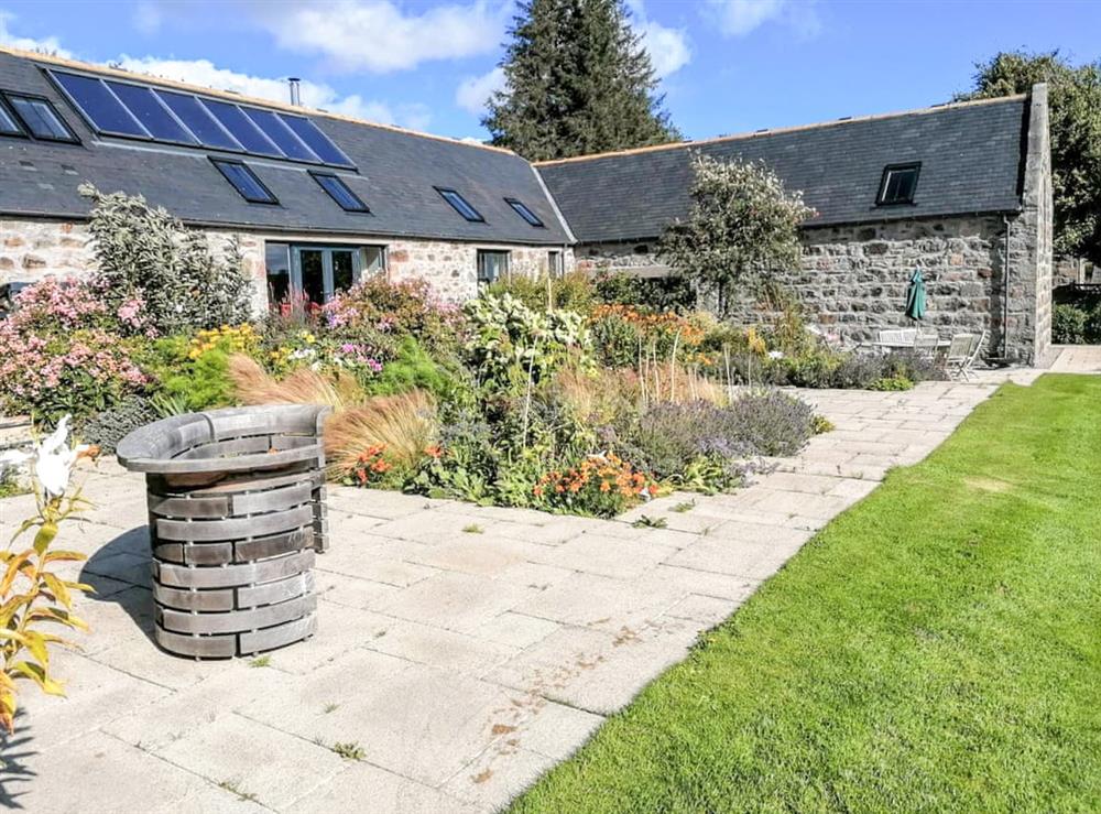 Garden at West Eninteer Cottage in Muir of Fowlis, Aberdeenshire