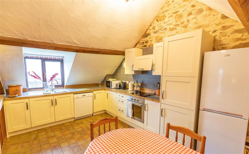 The kitchen at West Hollowcombe Farm Cottages - full site, Dulverton