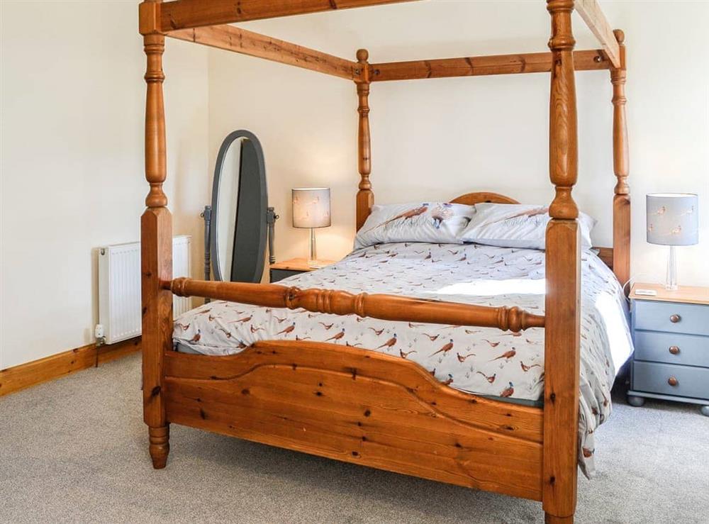 Four Poster bedroom (photo 2) at West Lanegate Farmhouse in Amisfield, Dumfriesshire